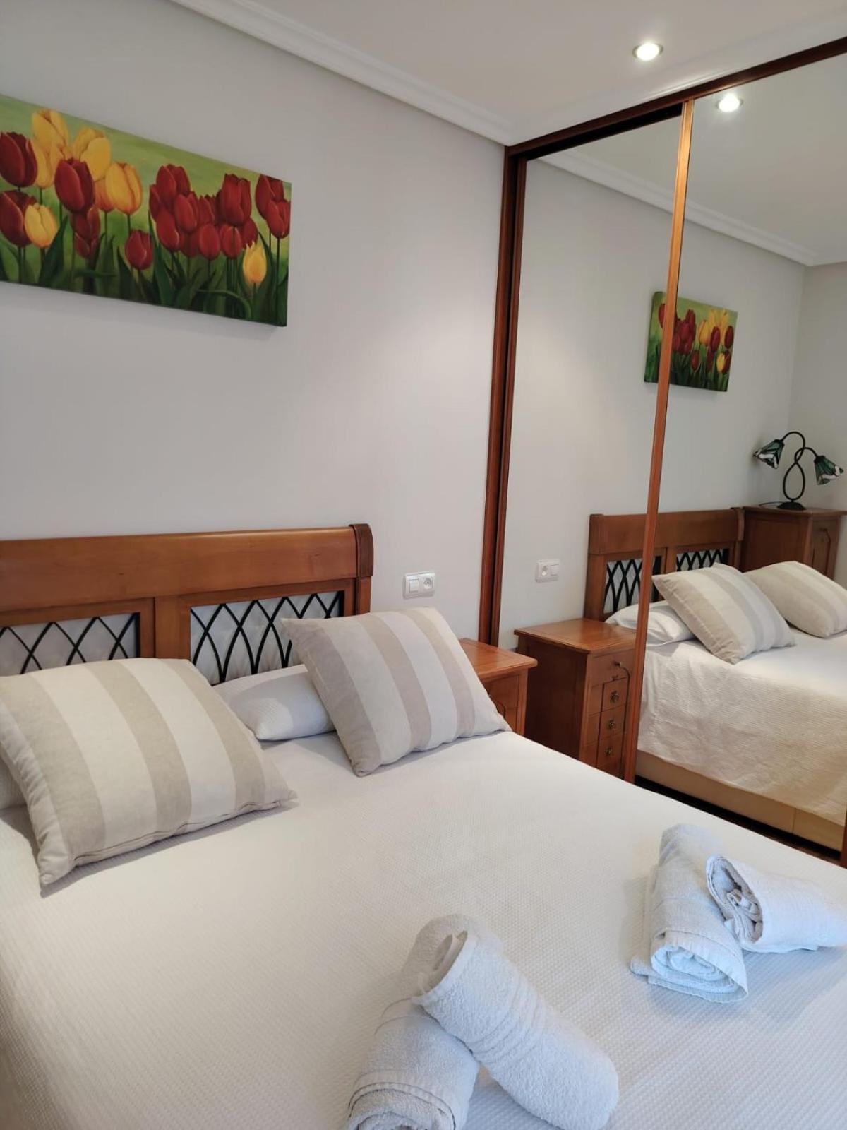 Avello Oviedo Con Parking Apartment Exterior foto
