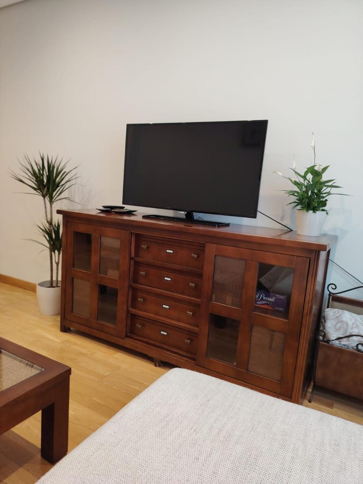 Avello Oviedo Con Parking Apartment Exterior foto