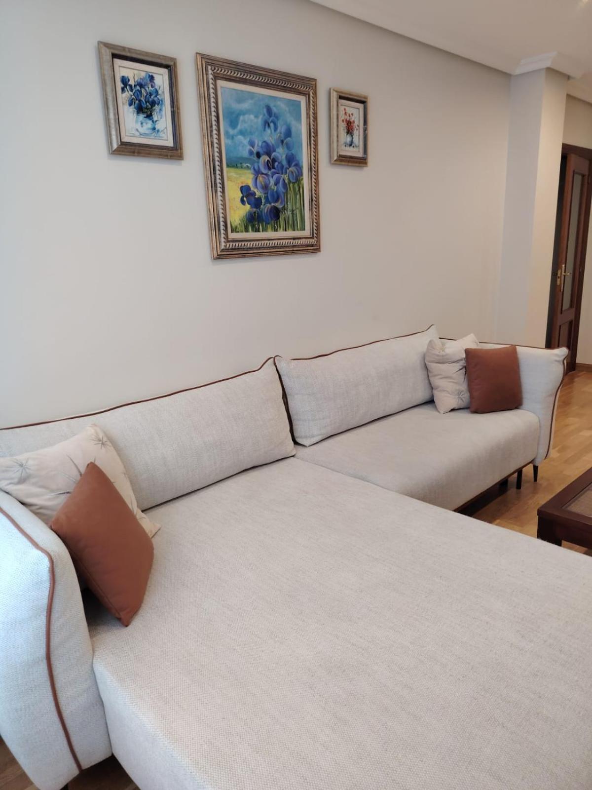 Avello Oviedo Con Parking Apartment Exterior foto